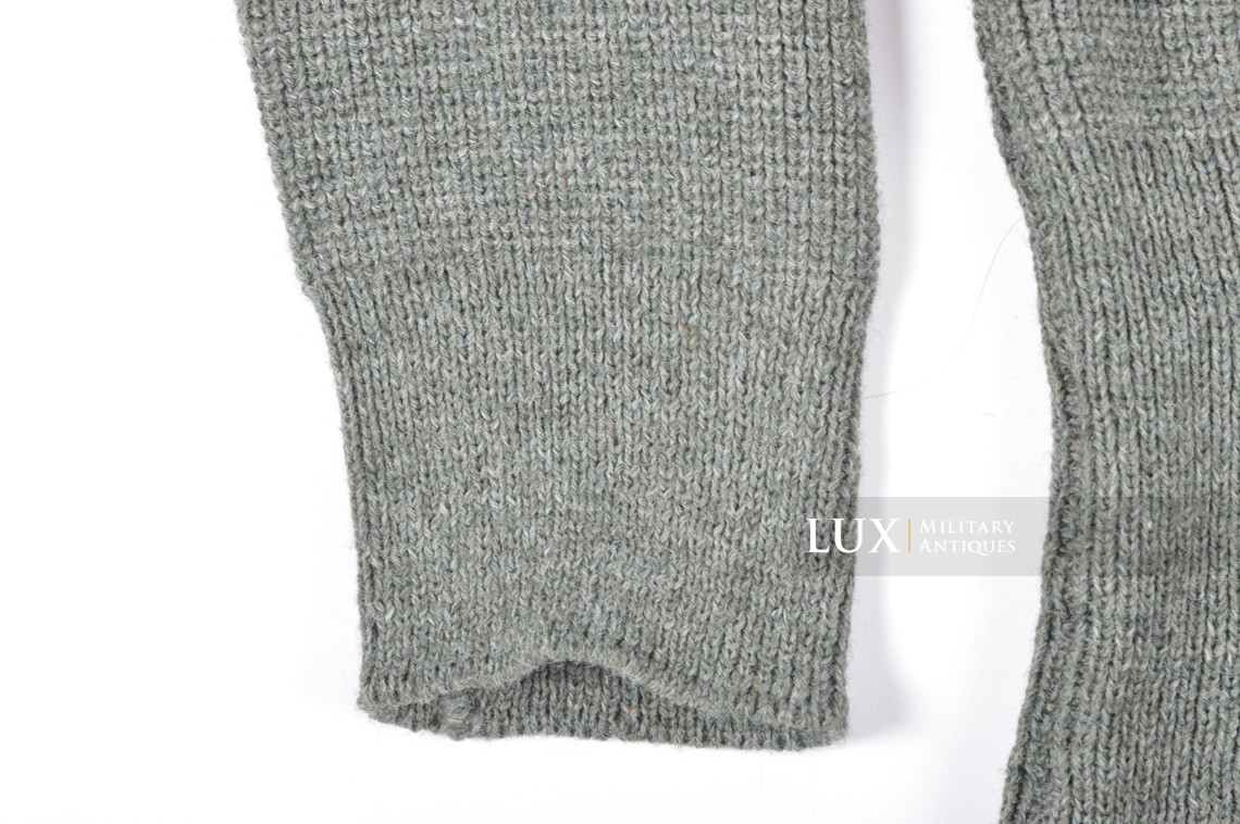 Late-war German issued « turtle-neck » sweater  - photo 9