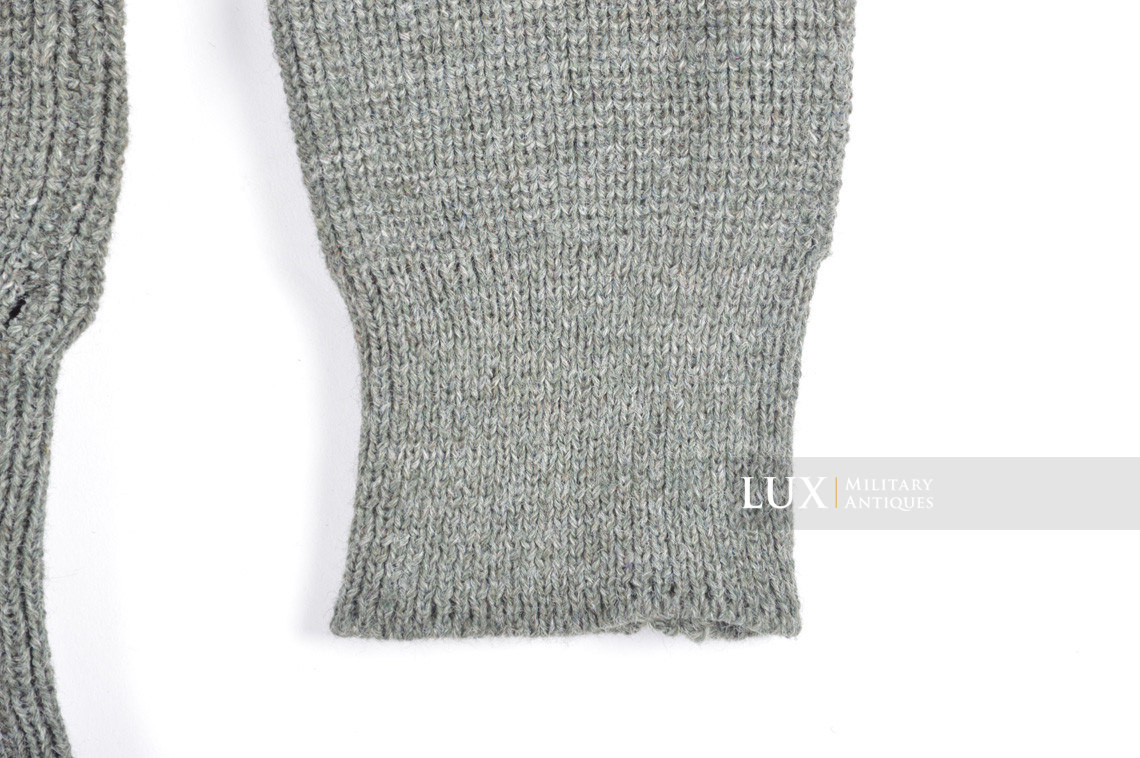 Late-war German issued « turtle-neck » sweater  - photo 10