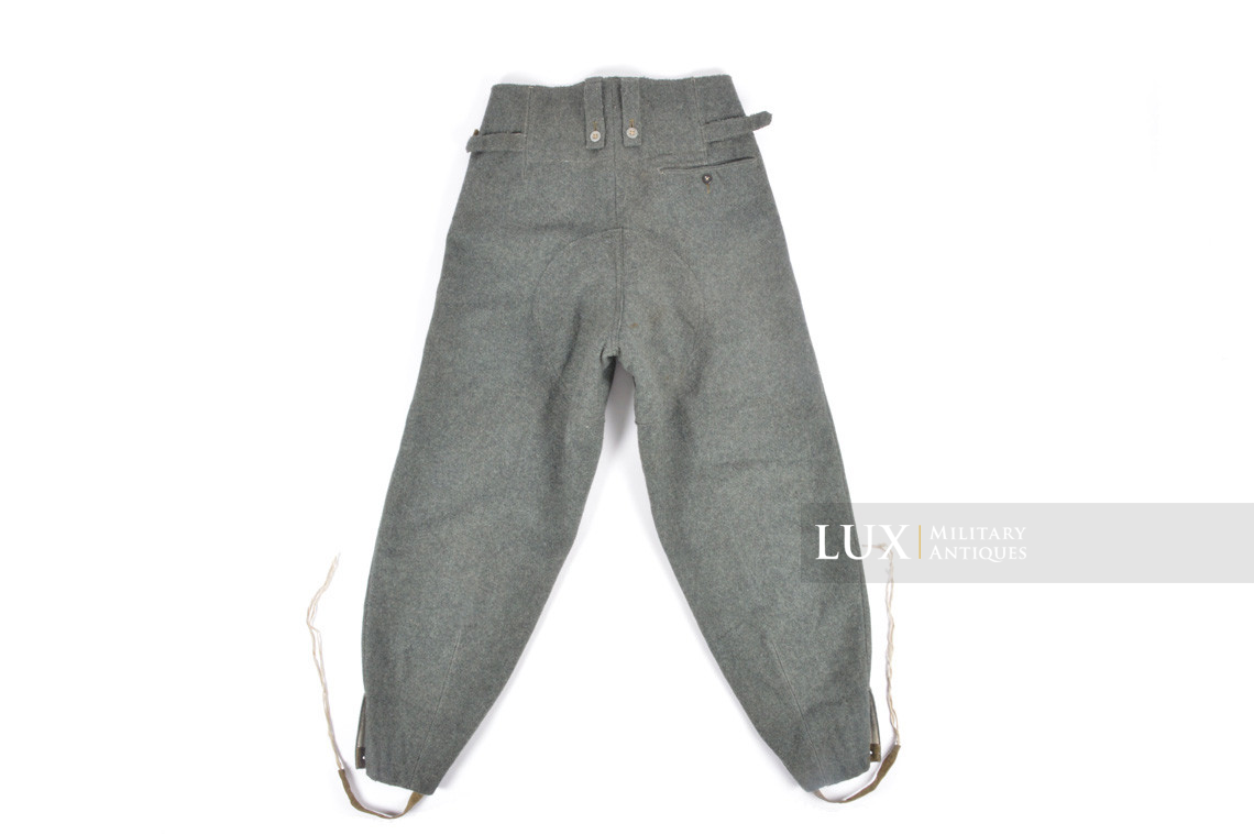 Unissued Heer / Waffen-SS M43 combat service trousers, « Keilhose » - photo 21