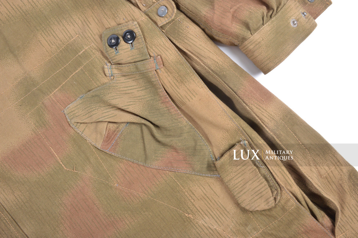 Unissued late war German tan & water camouflage jump smock - photo 29