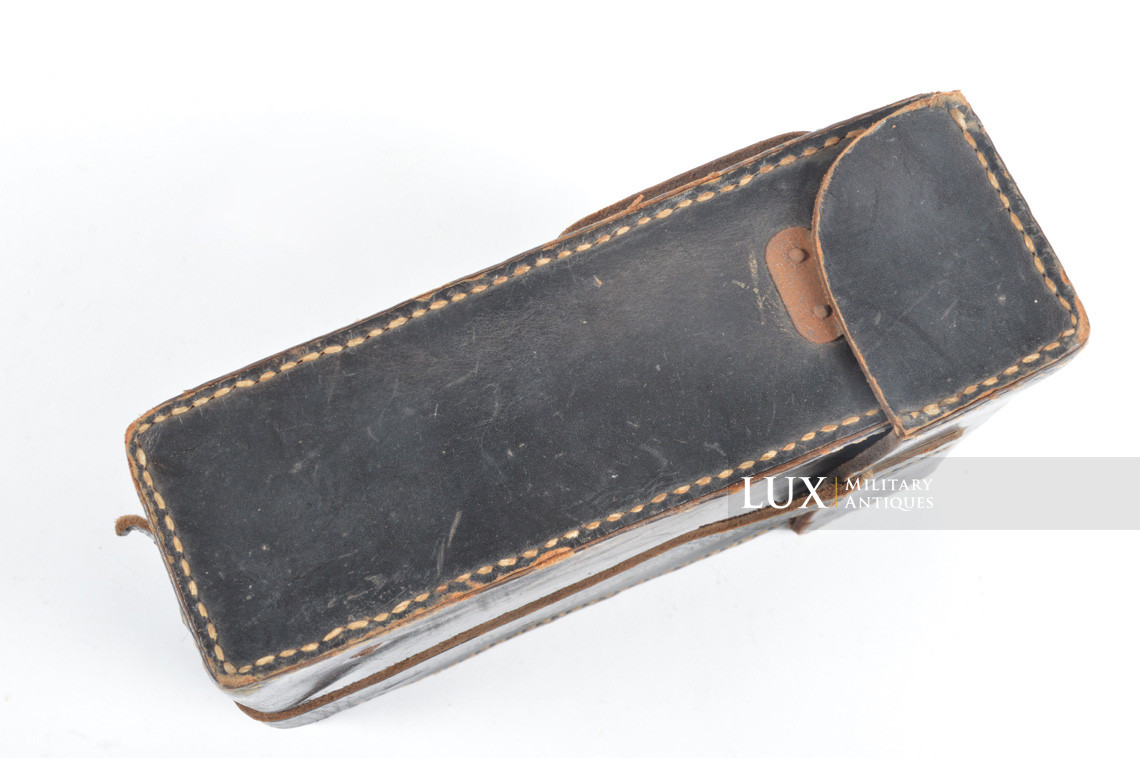 MG34/42 gunner's belt pouch in black leather, « hjh4 » - photo 13