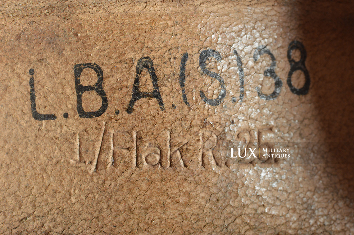 Early war German Luftwaffe K98 ammunition pouch, « L.B.A.(S) 38 / Flak » - photo 12