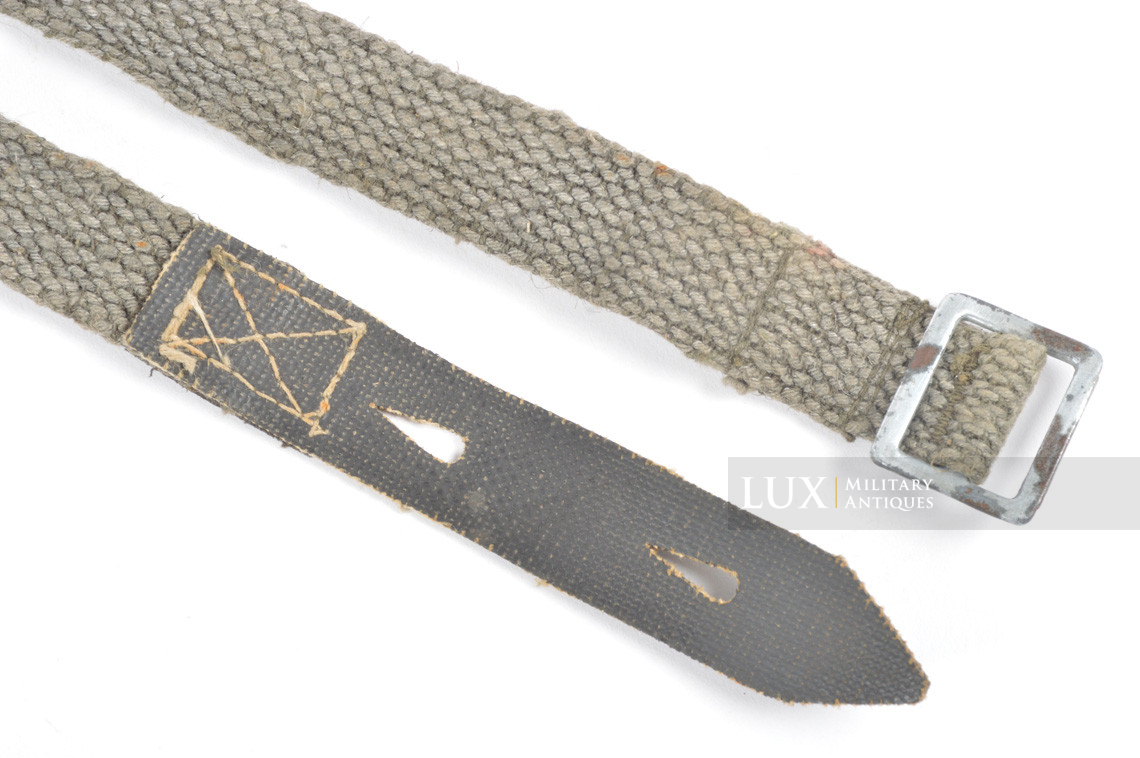 Late-war German gasmask canister shoulder strap - photo 7