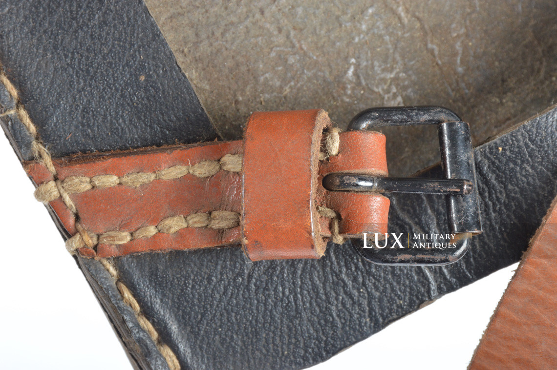 Porte pelle allemand fin de guerre en carton pressé, « jqh 1944 » - photo 12