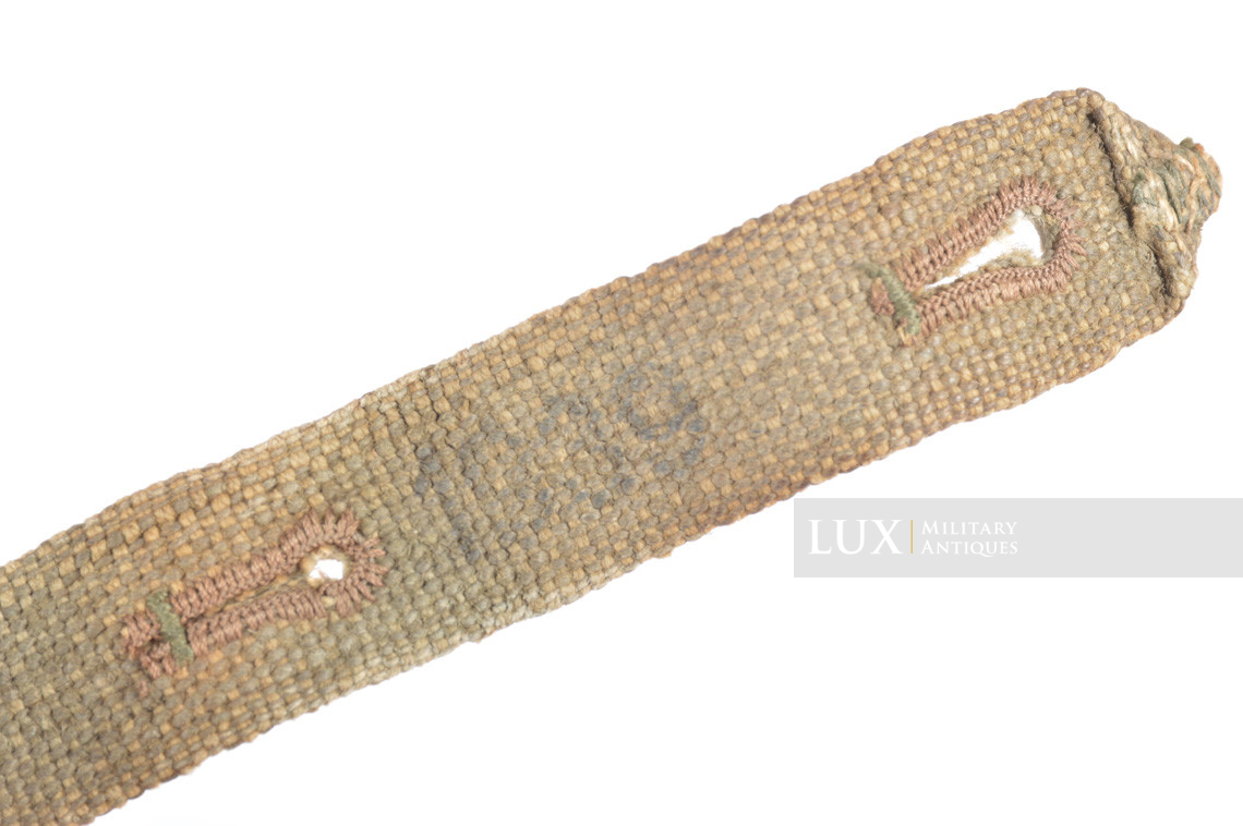 Early Gasmask canister belt support hook strap, « HEP1939 » - photo 8