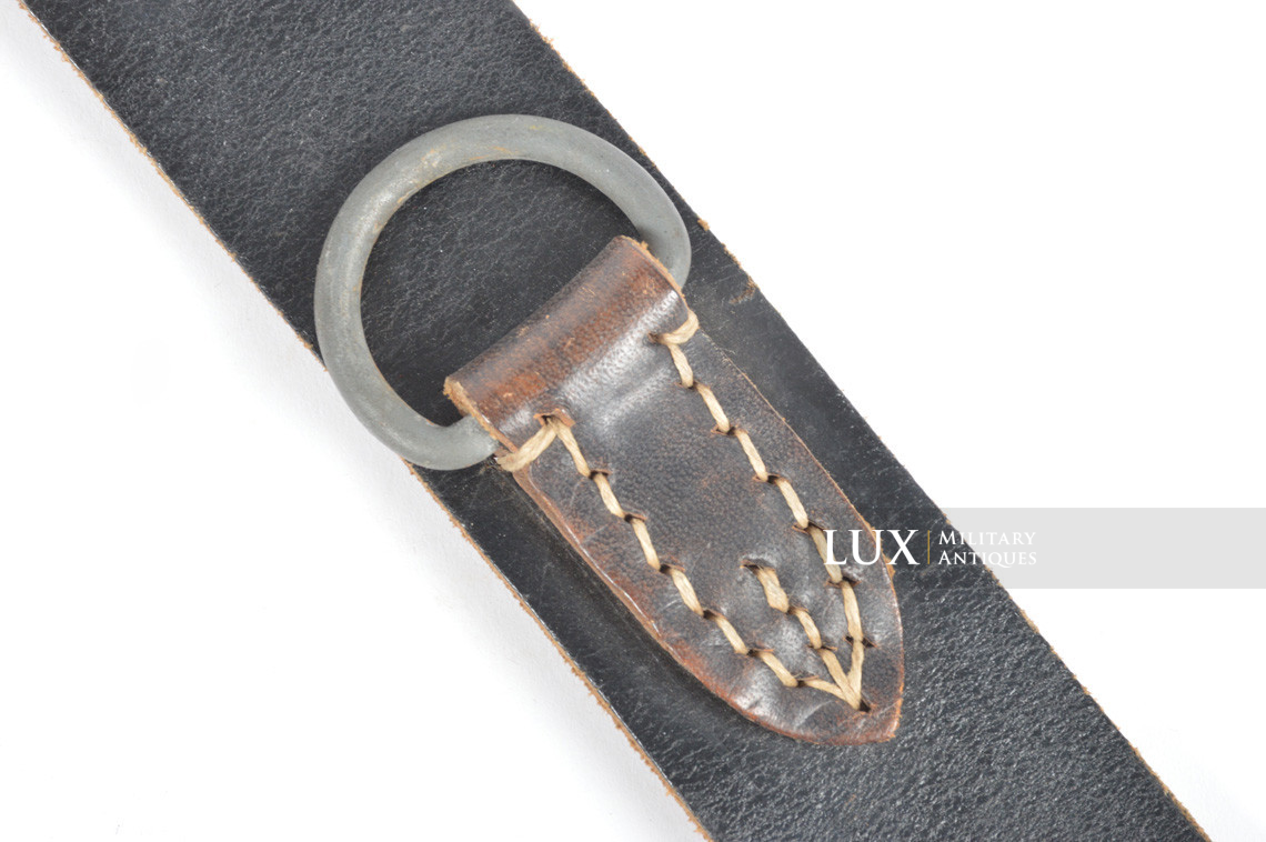 Unissued late-war Heer / Waffen-SS Y-straps, riveted construction, « RBNr. 0/0576/0002 » - photo 11