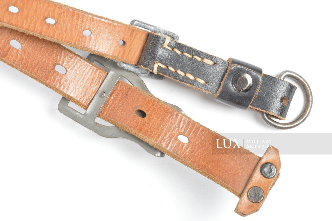 Unissued late-war Heer / Waffen-SS Y-straps, riveted construction, « RBNr. 0/0576/0002 » - photo 20