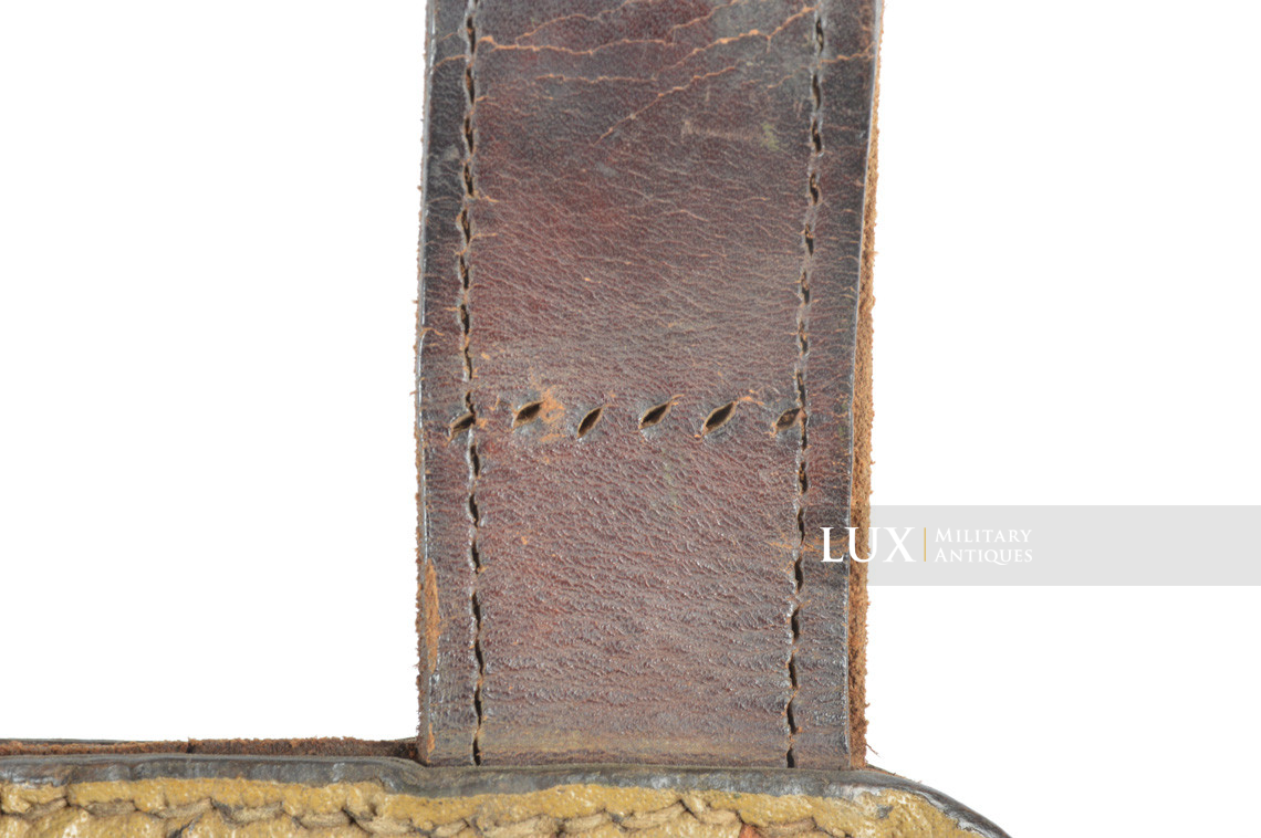 Rare German late-war tan pressed cardboard entrenching tool carrying case, « kkd 1944 » - photo 20