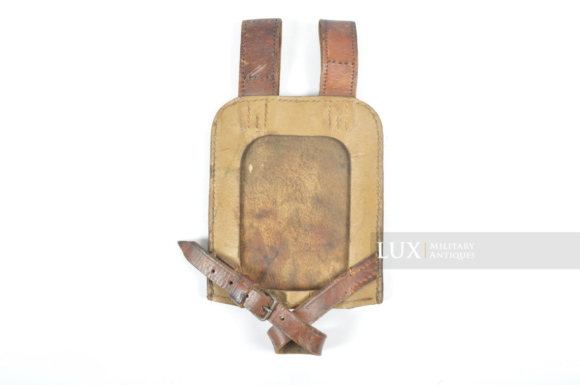 Rare German late-war tan pressed cardboard entrenching tool carrying case, « kkd 1944 » - photo 4