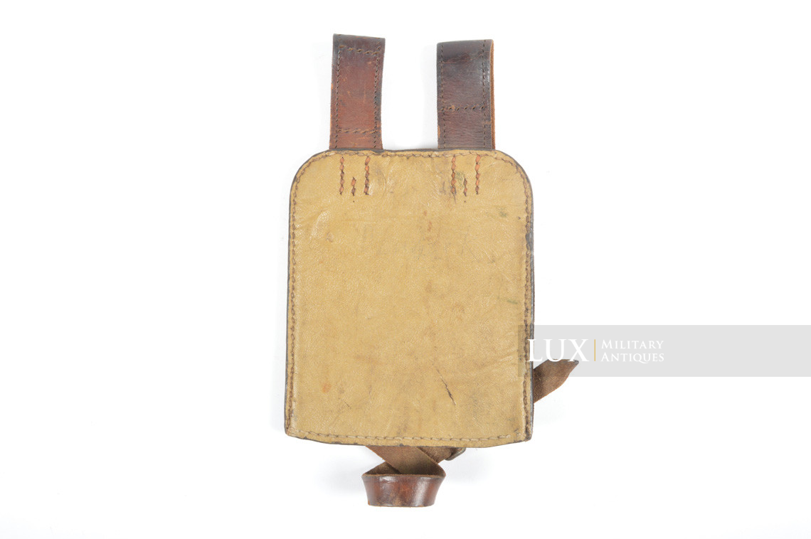 Rare German late-war tan pressed cardboard entrenching tool carrying case, « kkd 1944 » - photo 18