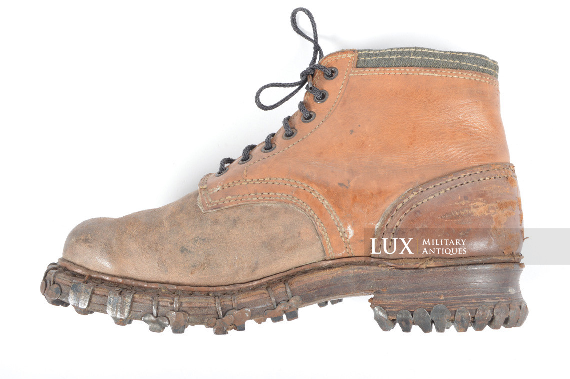 Paire de brodequins allemands des troupes de montagne, « Gebirgsjäger » - photo 13