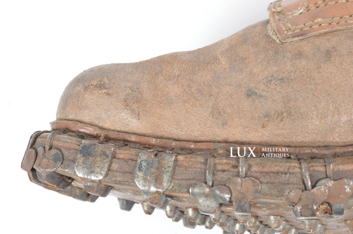 Unissued German mountain trooper's ankle boots, « Gebirgsjäger » - photo 16