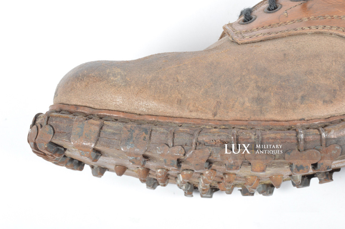 Paire de brodequins allemands des troupes de montagne, « Gebirgsjäger » - photo 25