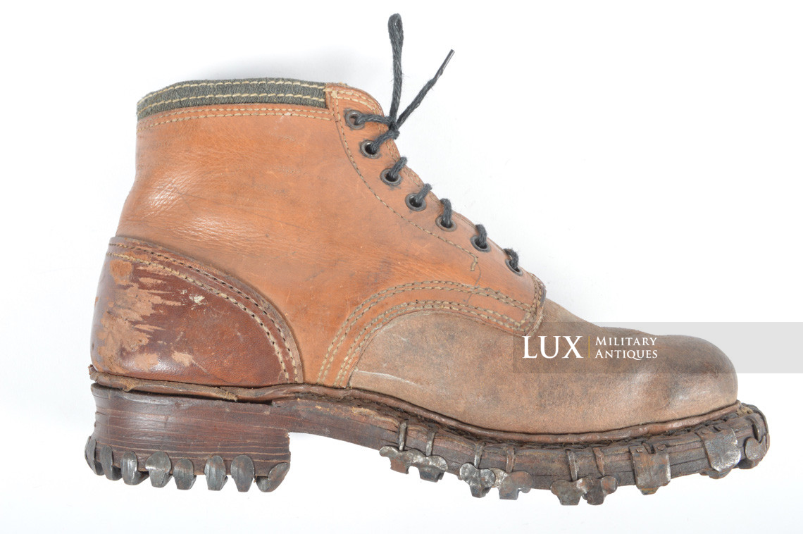Paire de brodequins allemands des troupes de montagne, « Gebirgsjäger » - photo 26