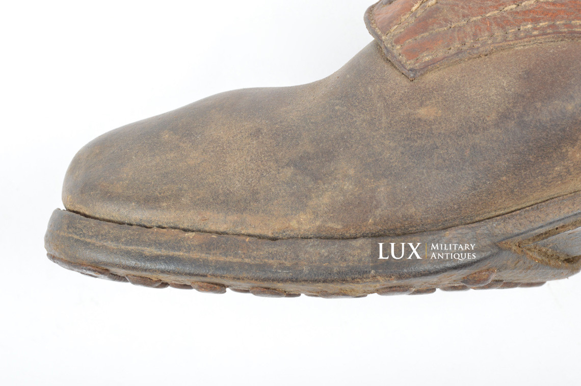 Mid-war German low ankle combat boots - photo 15