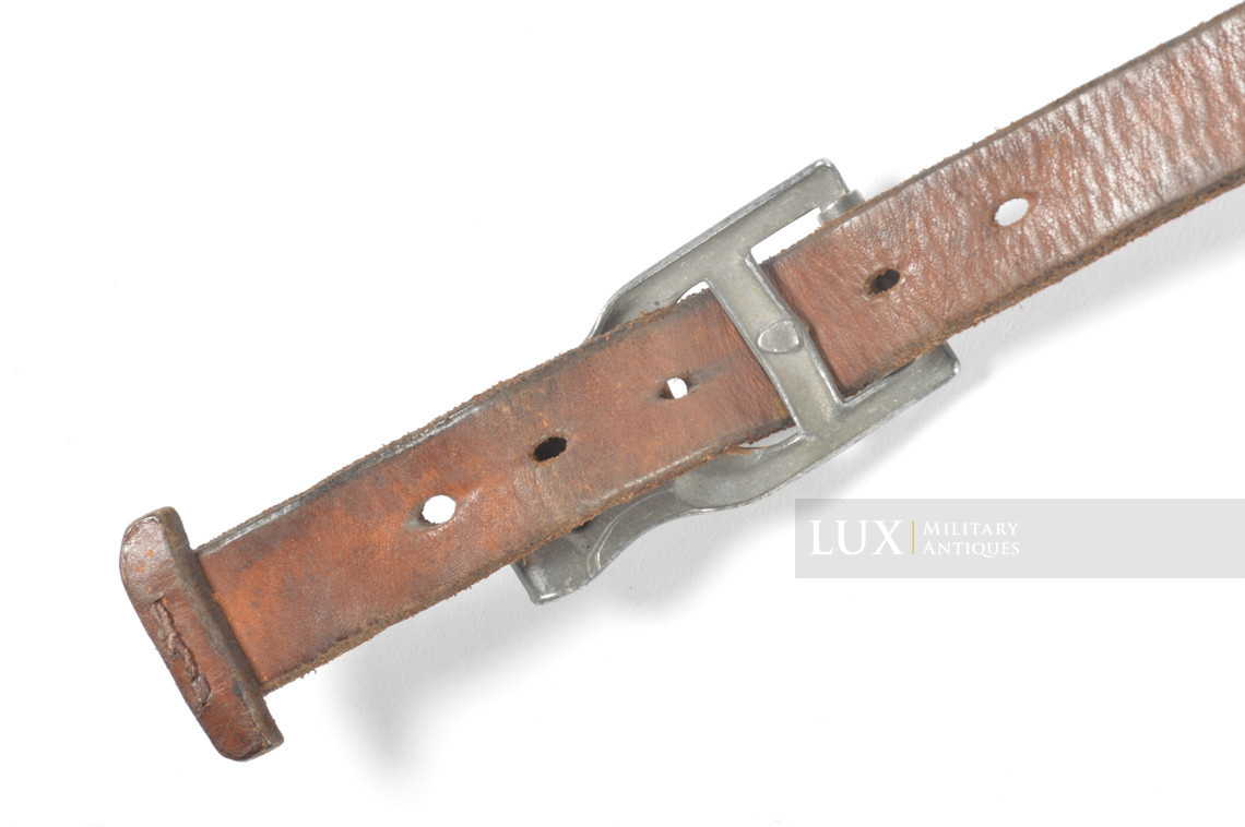 Early Luftwaffe Y-straps in chocolate brown leather, « LBA / Flak Reg. » - photo 13