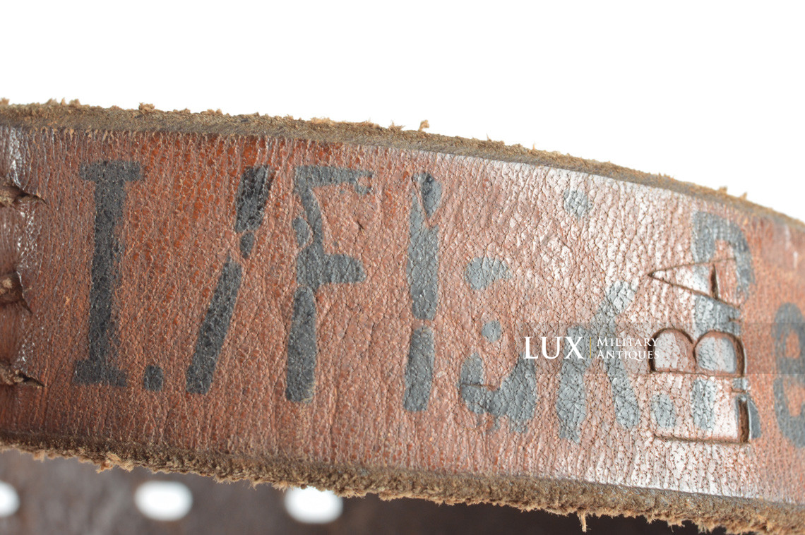 Brelage Luftwaffe précoce en cuir brun chocolat, « LBA / Flak Reg. » - photo 20