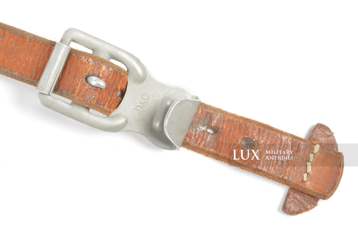German light Y-straps in natural brown leather, « 1939 » - photo 10