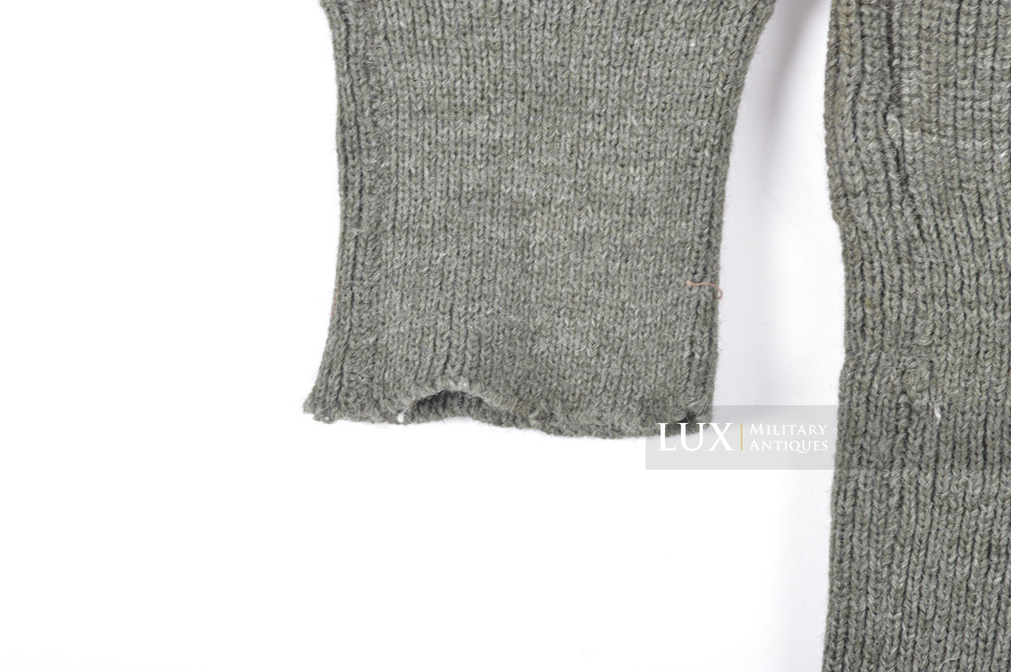 Late-war German issued « turtle-neck » sweater  - photo 8