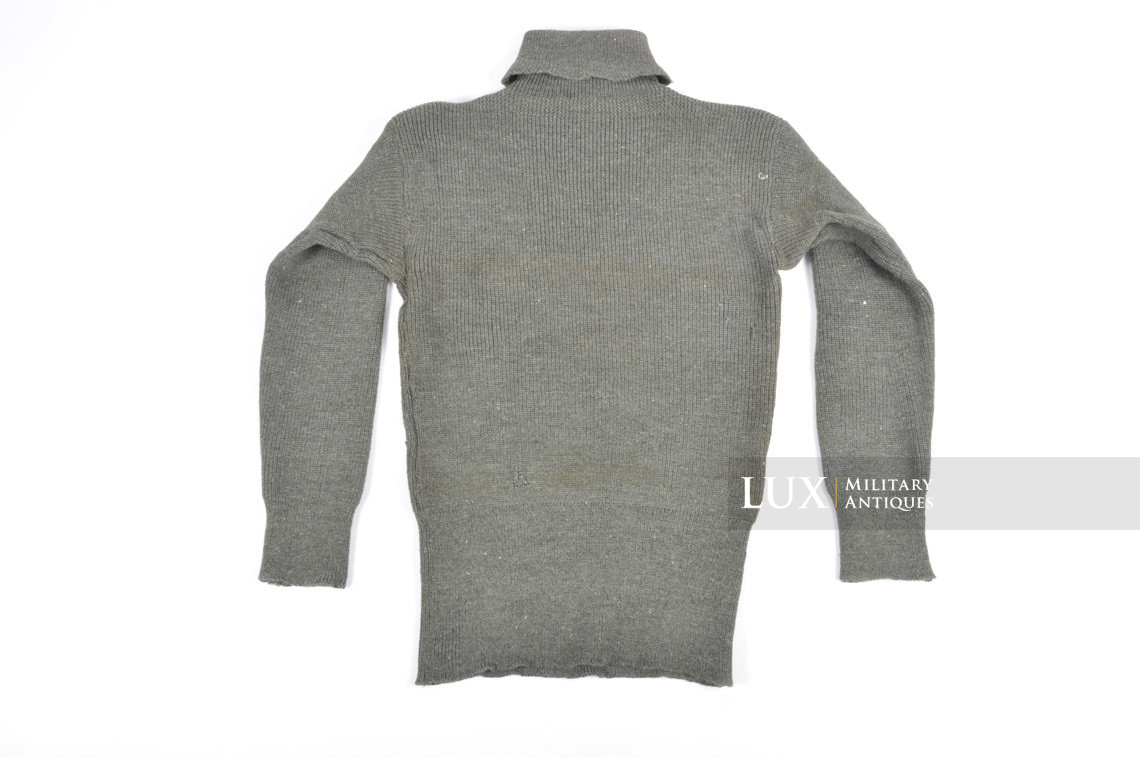 Late-war German issued « turtle-neck » sweater  - photo 13