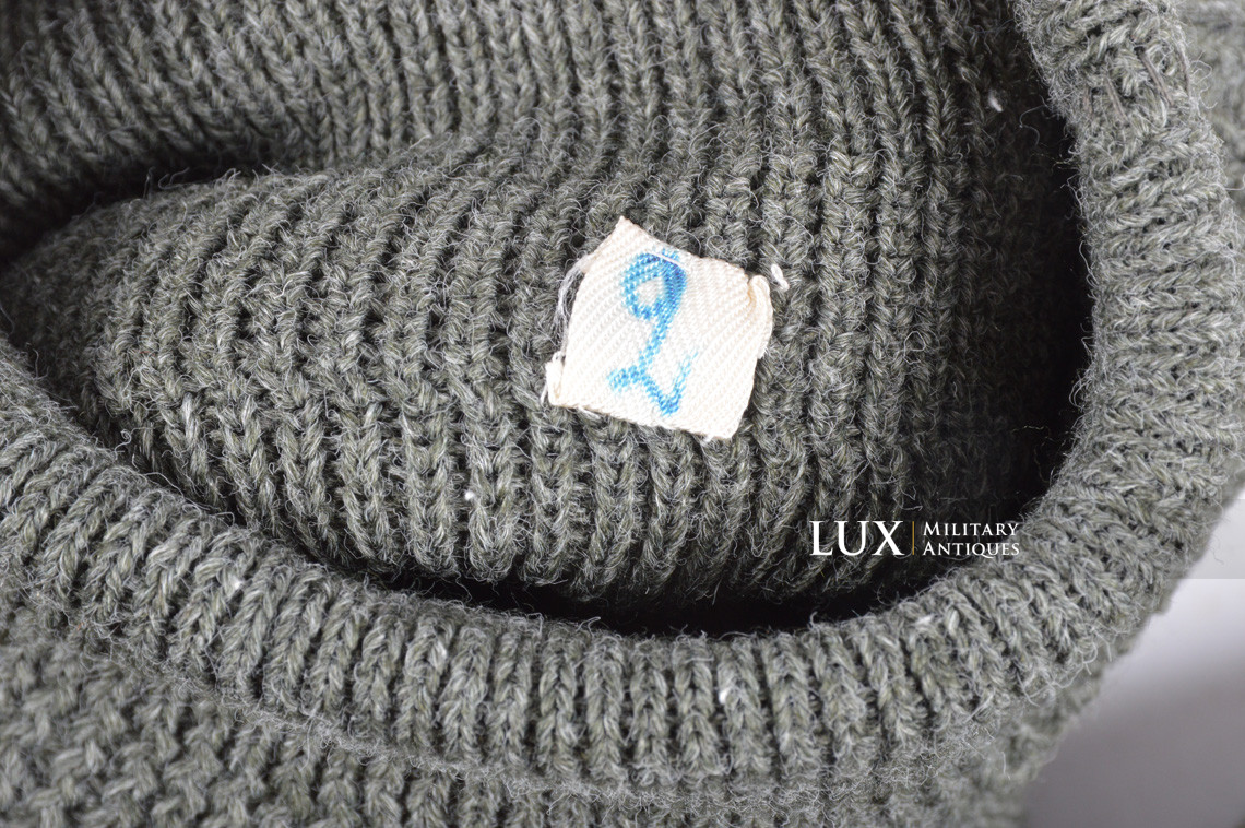 Late-war German issued « turtle-neck » sweater  - photo 12