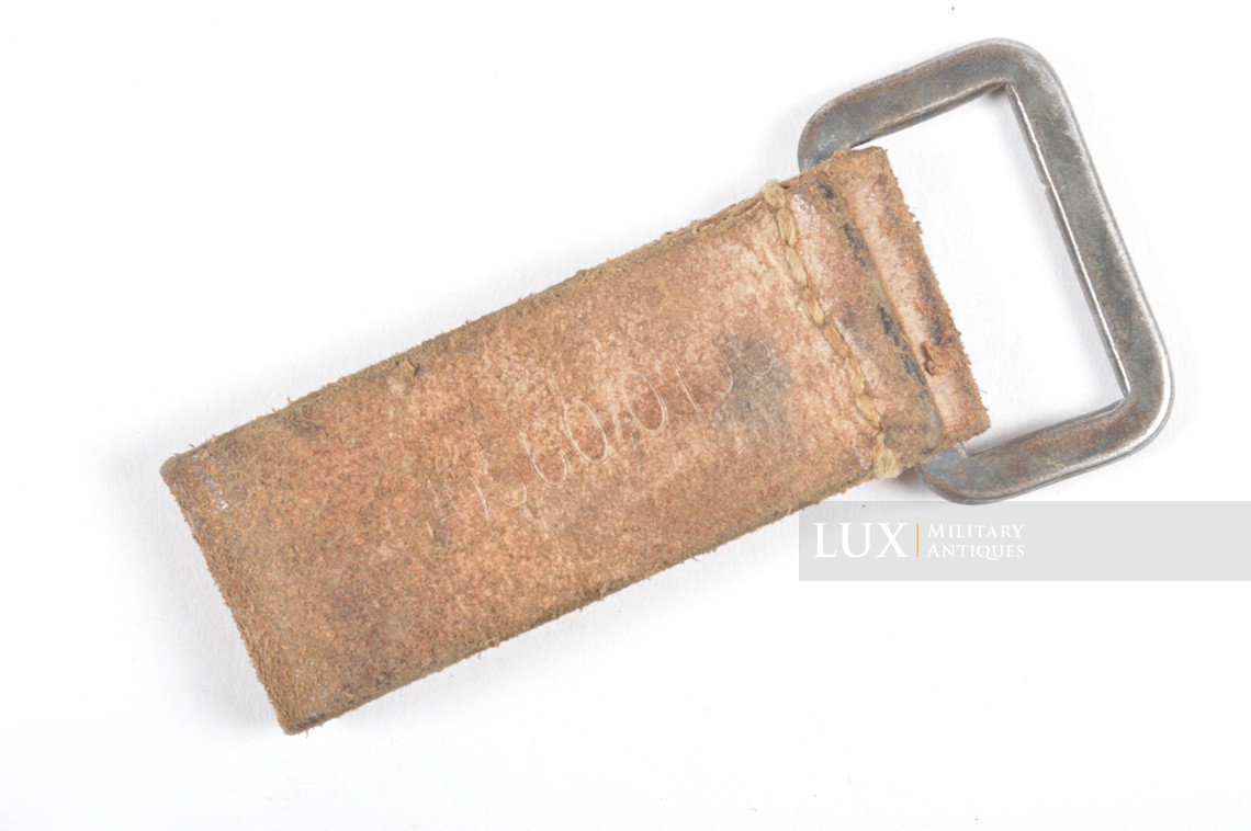 Passant de ceinturon allemand en cuir brun naturel, « RBNr » - photo 7
