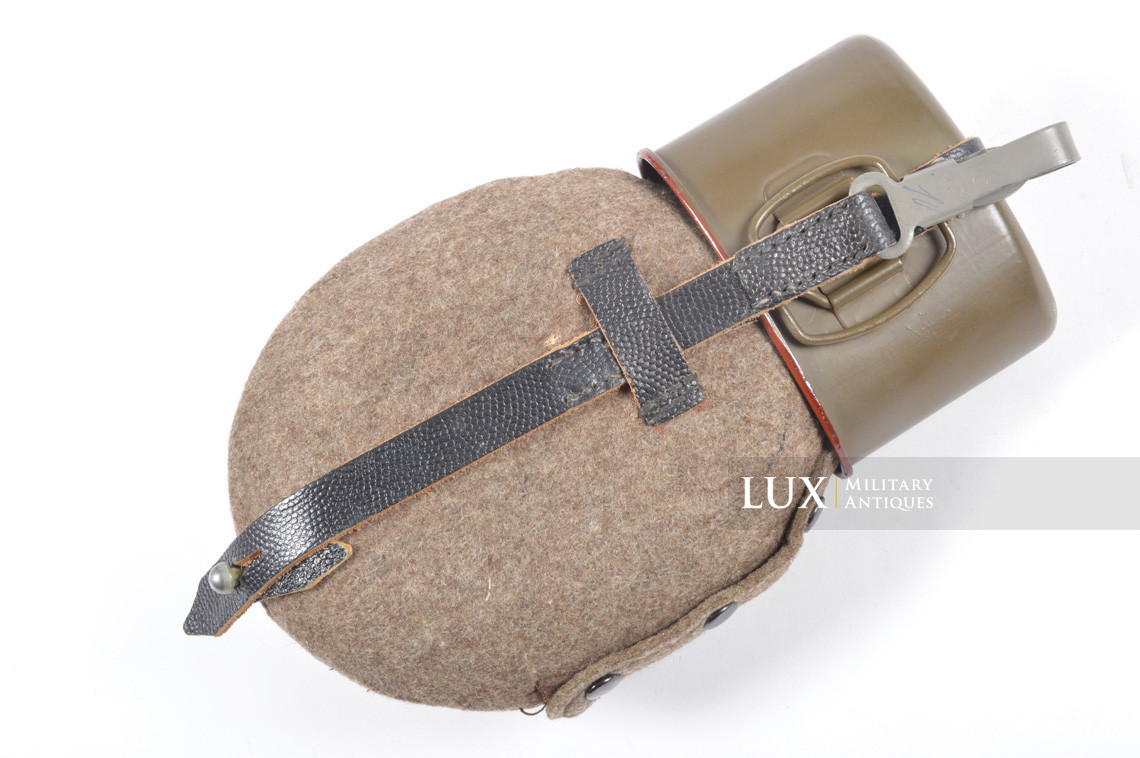 Unissued late-war German canteen, « SMM44 » - photo 8