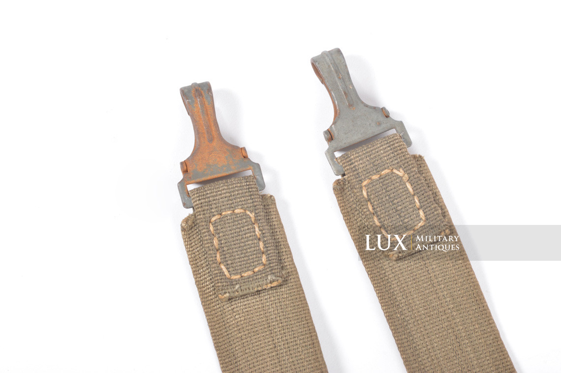 Pair of special German radio carrying straps - photo 11