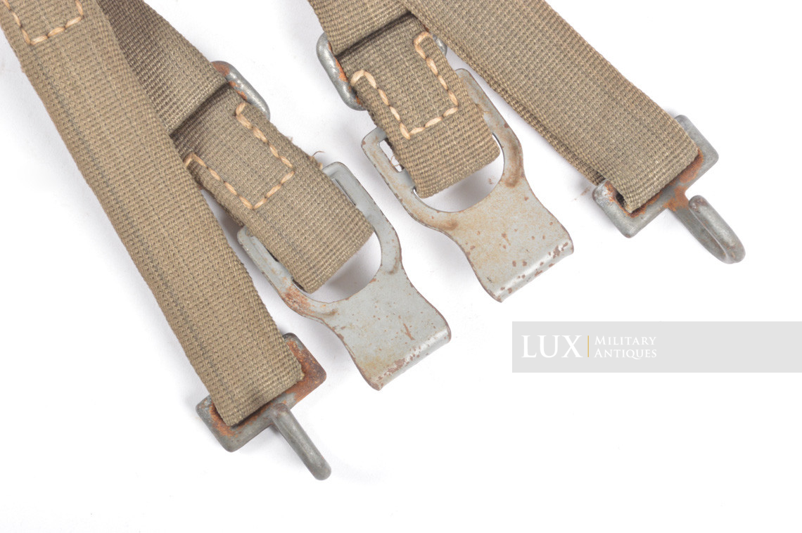Pair of special German radio carrying straps - photo 13