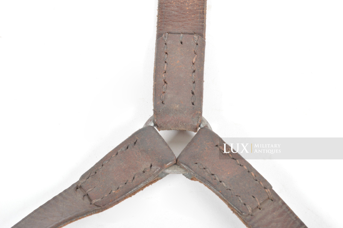 Early Luftwaffe Y-straps in chocolate brown leather, « unit marked » - photo 7
