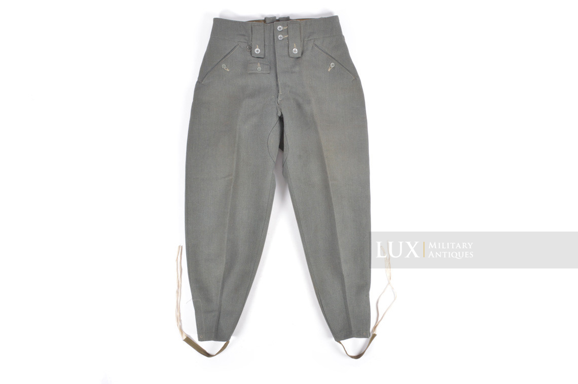 Unissued Heer / Waffen-SS M43 gabardine combat trousers, « Keilhose » - photo 14