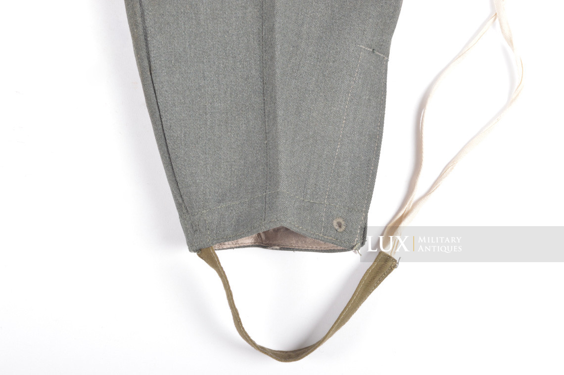 Pantalon M43 Heer / Waffen-SS en gabardine, état neuf, « Keilhose » - photo 17