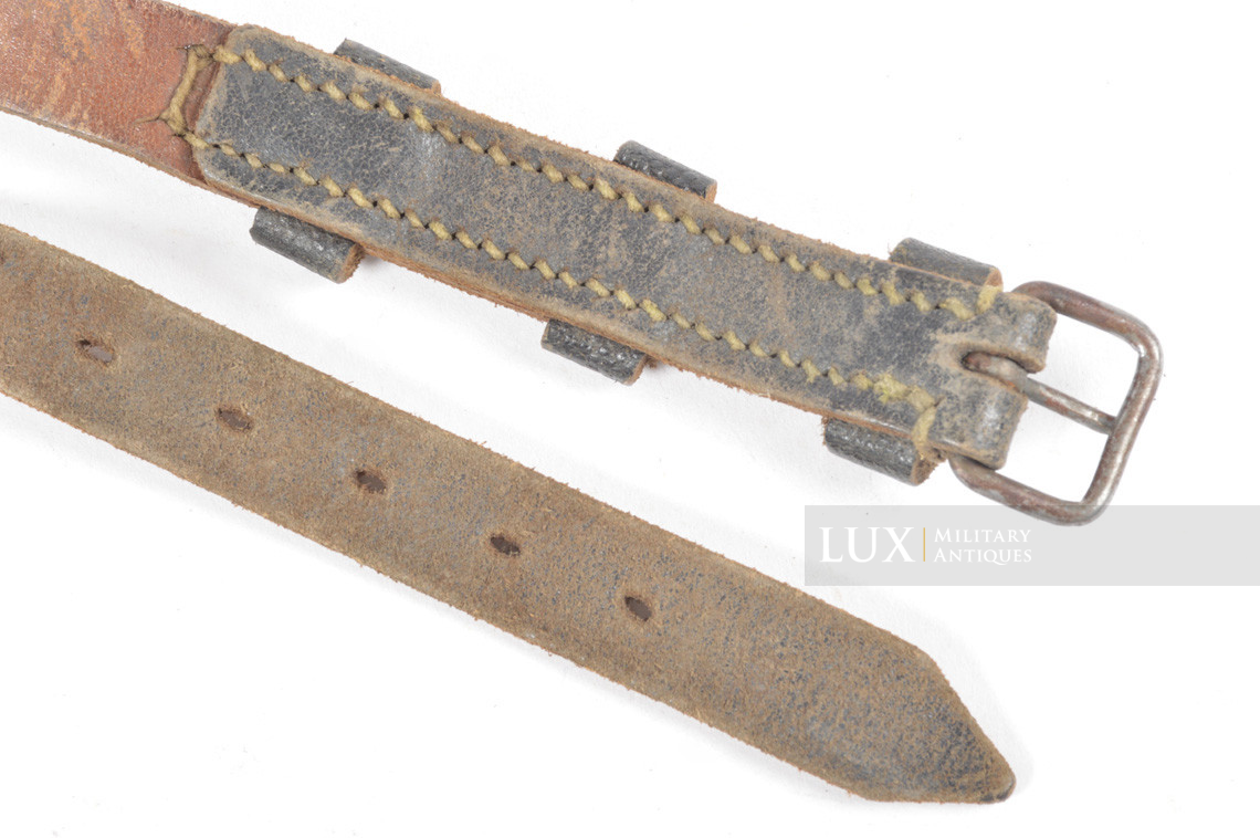 Late-war German A-frame mess tin leather strap - photo 10