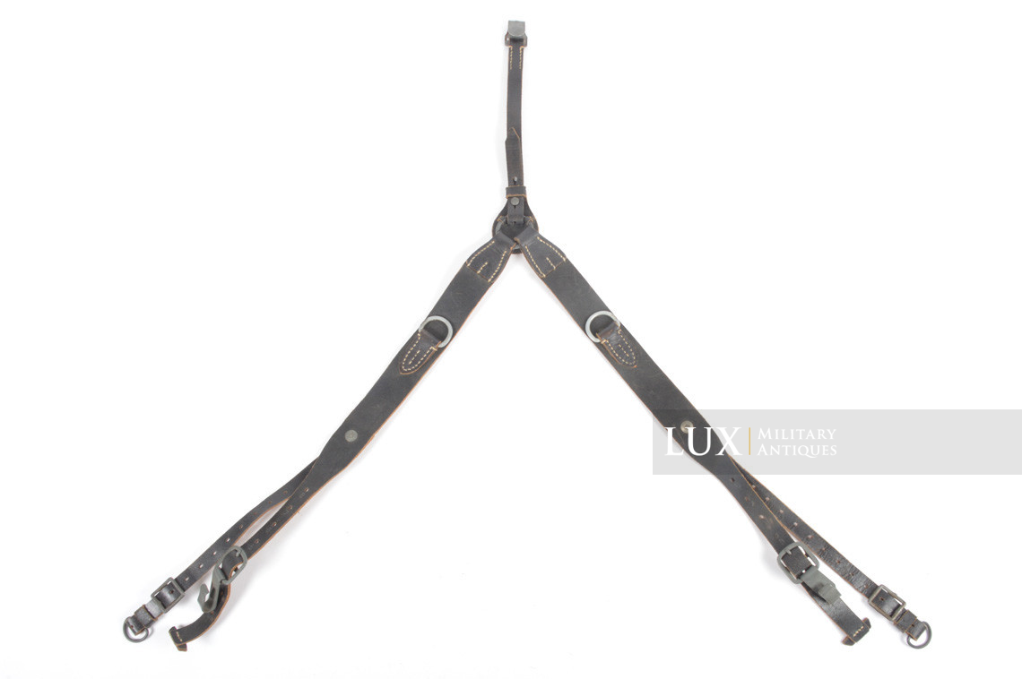 Unissued German late war leather combat Y-straps, « RBNr » - photo 4
