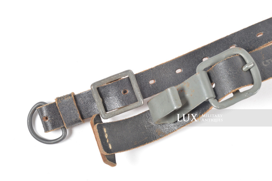 Unissued German late war leather combat Y-straps, « RBNr » - photo 7