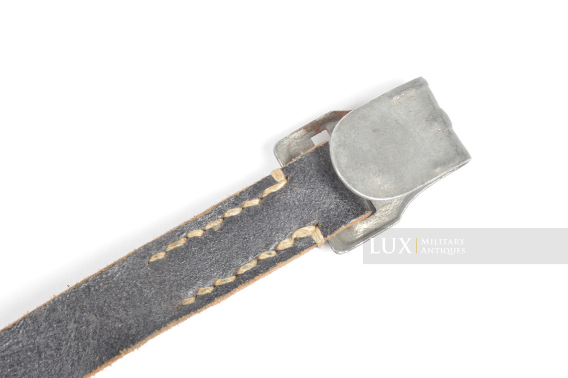 Unissued German late war leather combat Y-straps, « RBNr » - photo 14