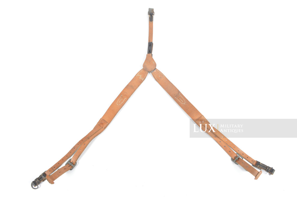 Unissued German late war leather combat Y-straps, « RBNr » - photo 15
