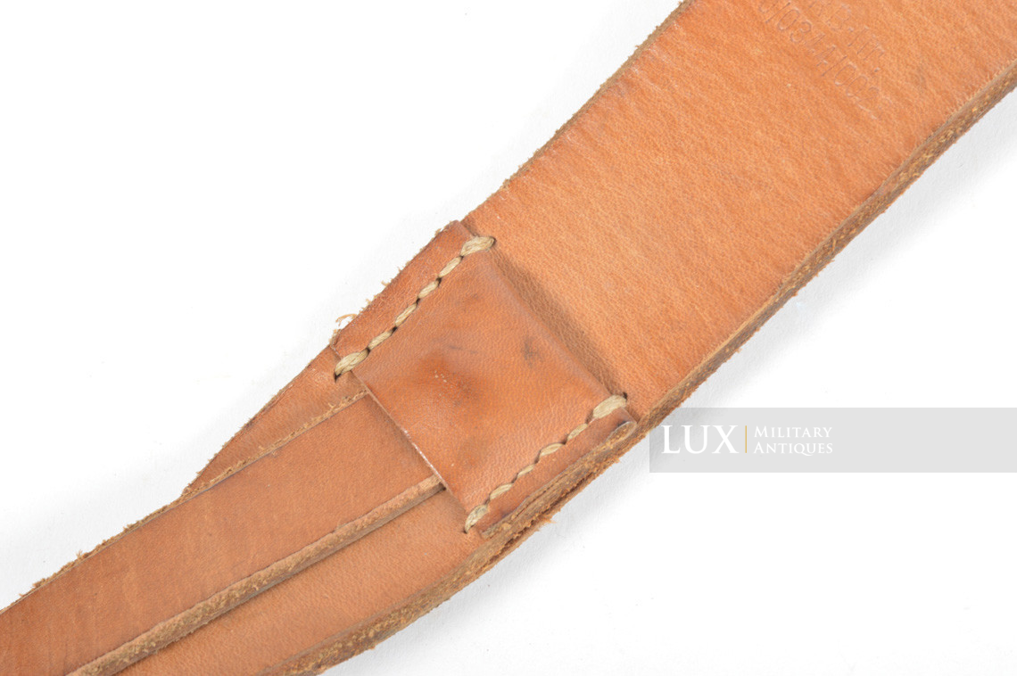 Unissued German late war leather combat Y-straps, « RBNr » - photo 17