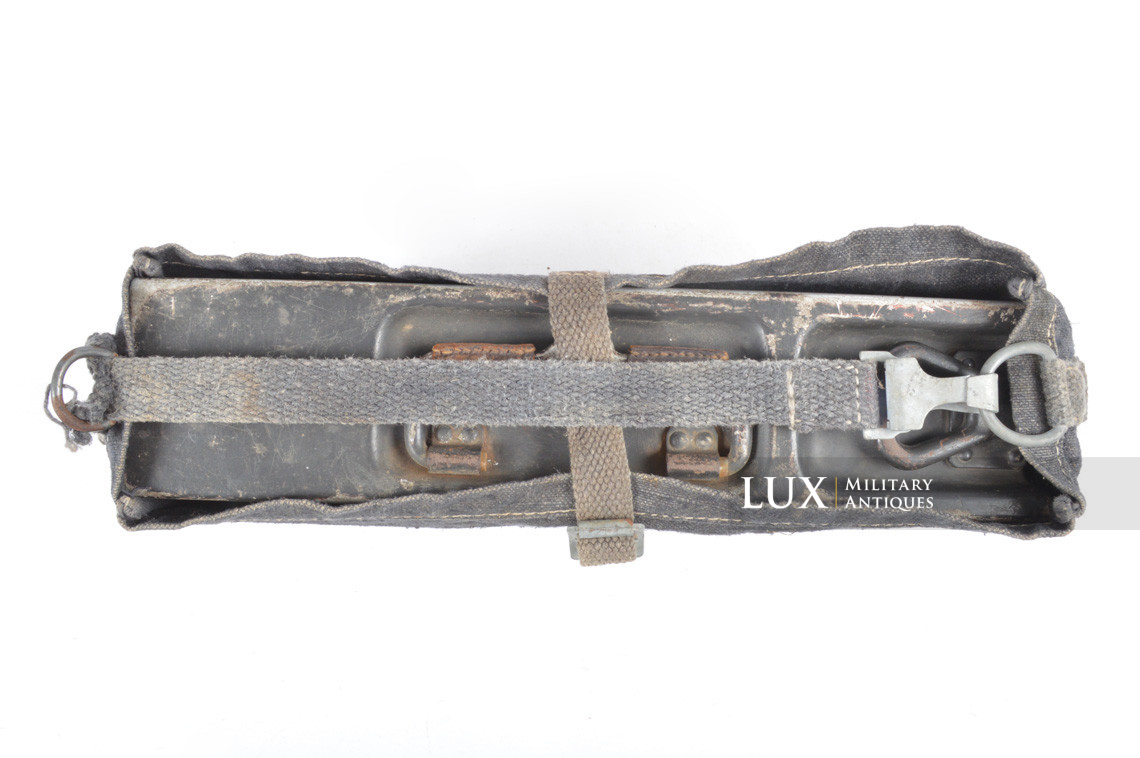 Late-war German MG34/42 ammunition web carrier bag - photo 9