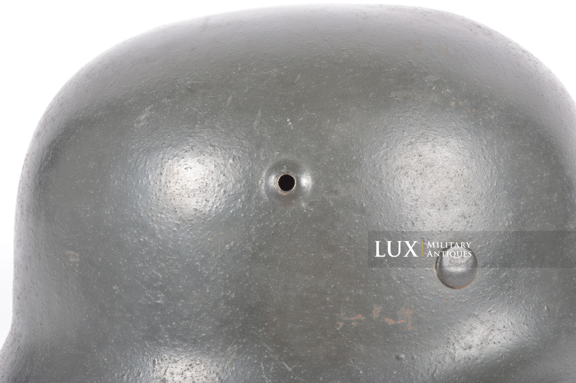 M42 German combat helmet, « hkp64 » - Lux Military Antiques - photo 17