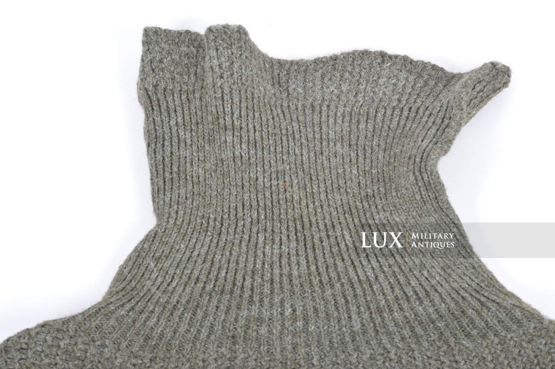 Late-war German issued « turtle-neck » sweater  - photo 8