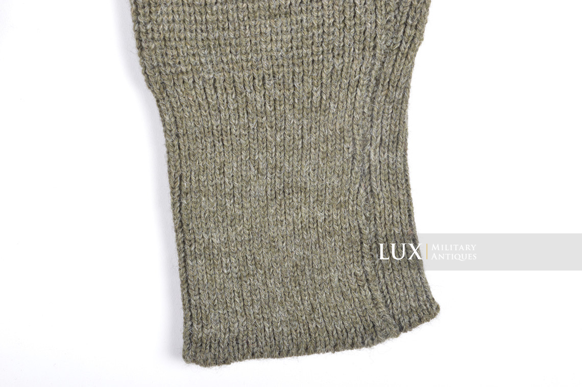 Late-war German issued « turtle-neck » sweater  - photo 17