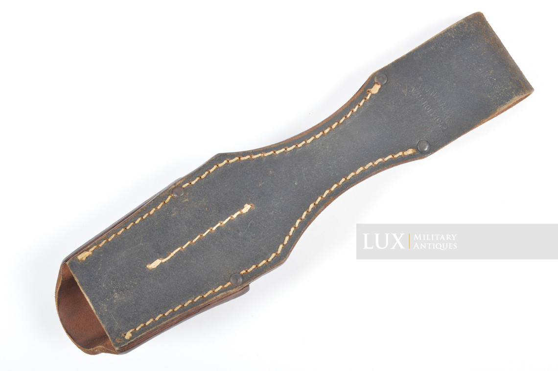 Mid-war German k98 bayonet frog, « 1942 » - photo 9