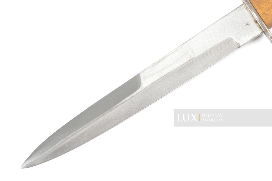 German Luftwaffe fighting knife, « Luftamt 6 » - photo 15