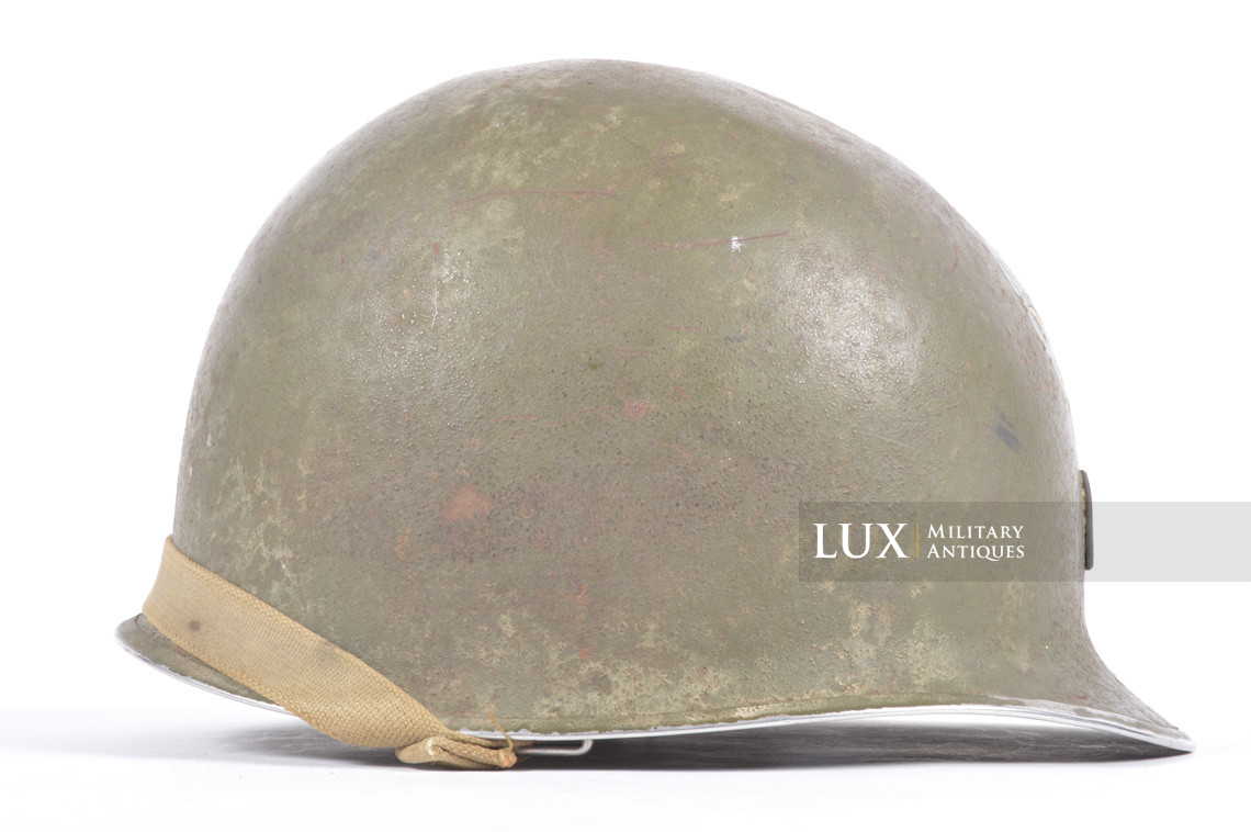 USM1 1st Lt. 2nd Infantry Division named front seam fixed bale combat helmet, « untouched / ETO » - photo 10