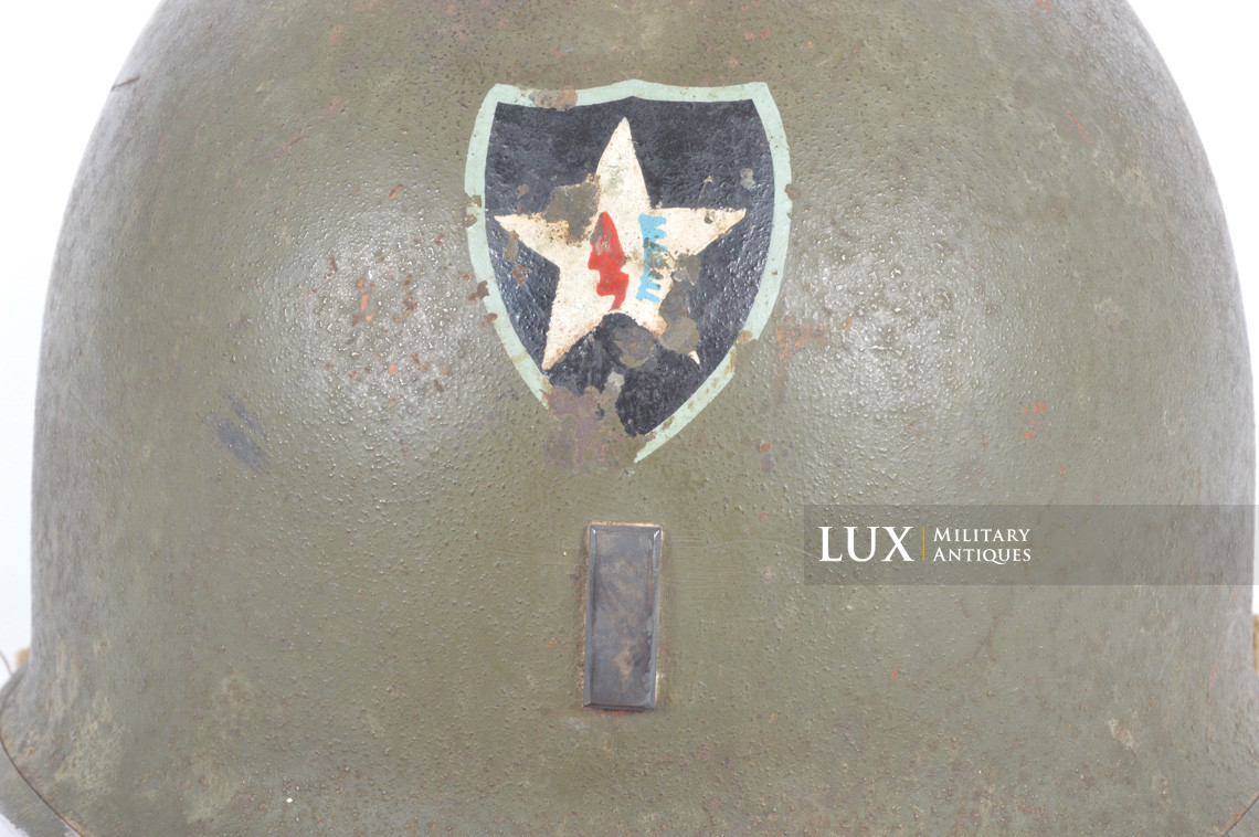 USM1 1st Lt. 2nd Infantry Division named front seam fixed bale combat helmet, « untouched / ETO » - photo 16