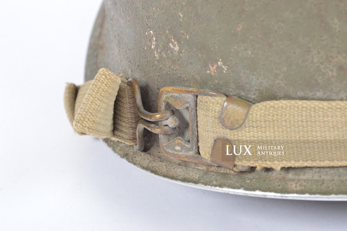 USM1 1st Lt. 2nd Infantry Division named front seam fixed bale combat helmet, « untouched / ETO » - photo 32