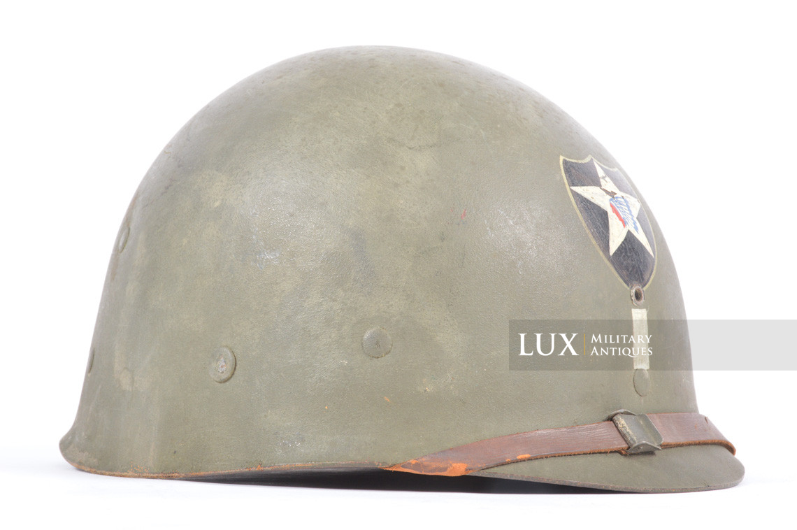 USM1 1st Lt. 2nd Infantry Division named front seam fixed bale combat helmet, « untouched / ETO » - photo 54