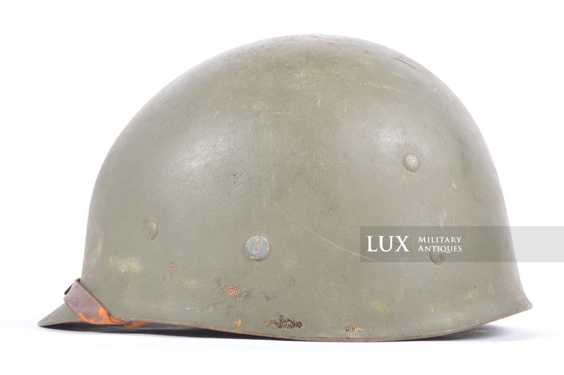 USM1 1st Lt. 2nd Infantry Division named front seam fixed bale combat helmet, « untouched / ETO » - photo 57