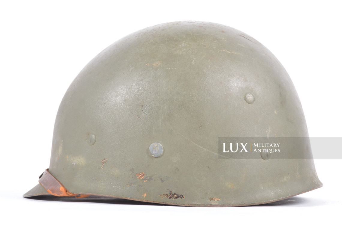 USM1 1st Lt. 2nd Infantry Division named front seam fixed bale combat helmet, « untouched / ETO » - photo 57